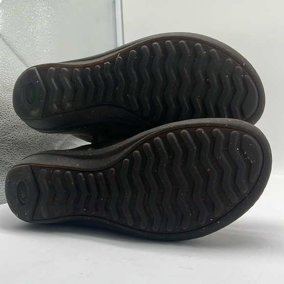 UGG Swell Leather Tall Boots Pull on Sheepskin Lining Brown Size 9 Western Boho - Picture 4 of 17